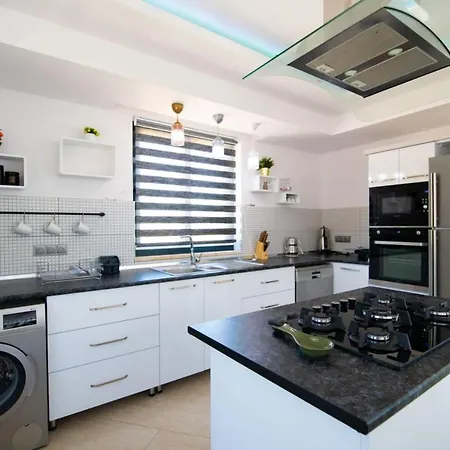 Dreamy With Private Pool And Jacuzzi In Kas Villa Saribelen