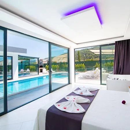 Dreamy With Private Pool And Jacuzzi In Kas *