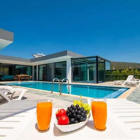 Dreamy With Private Pool And Jacuzzi In Kas Villa *